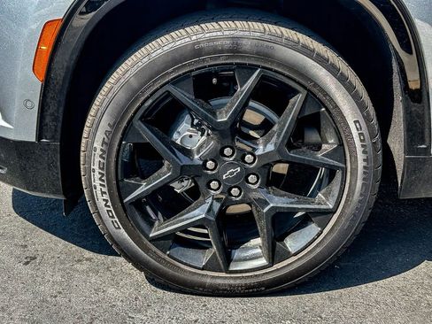 Used 2024 Chevrolet Traverse RS w/ LPO, Floor Liner Package FWD image 11