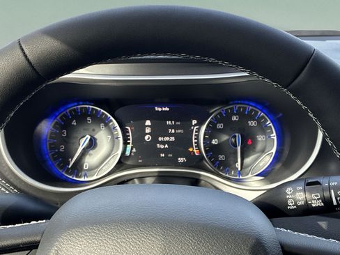 New 2026 Chrysler Pacifica Select w/ S Appearance Package FWD image 30