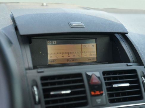 Used 2008 Mercedes-Benz C 300 Sedan image 28