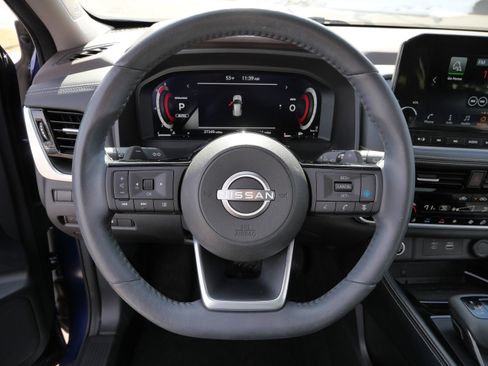 Used 2023 Nissan Rogue Platinum w/ Platinum Premium Package image 26