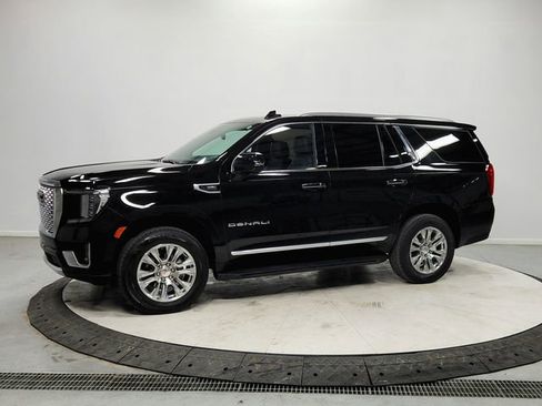 Used 2024 GMC Yukon Denali image 3