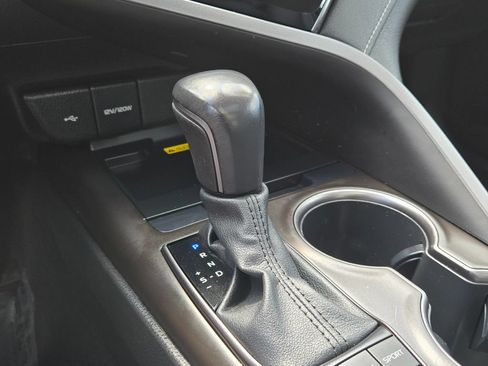 Used 2022 Toyota Camry XSE w/ Cold Weather Package FWD image 26
