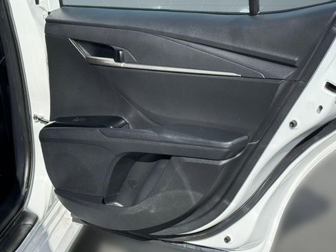 Used 2025 Toyota Camry LE image 31