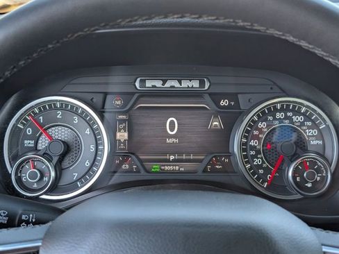 Used 2025 RAM 1500 Laramie image 15
