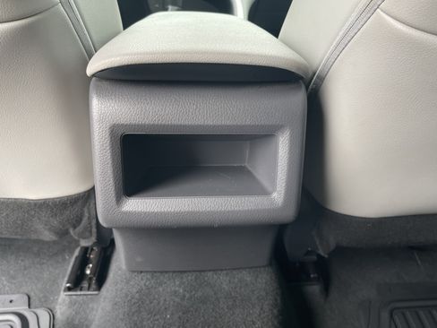 Used 2023 Toyota Camry SE FWD image 37
