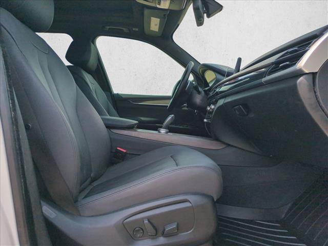Used 2018 BMW X5 xDrive40e AWD/4WD image 21