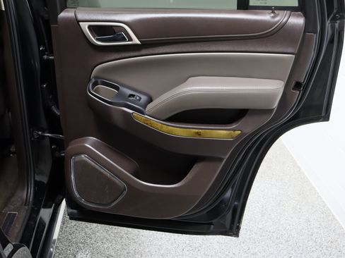 Used 2016 GMC Yukon Denali w/ Open Road Package image 40