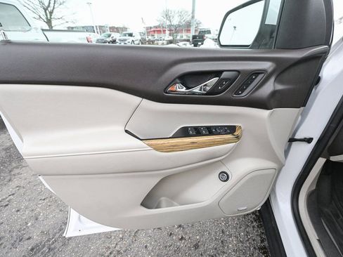 Used 2017 GMC Acadia Denali w/ Technology Package image 22