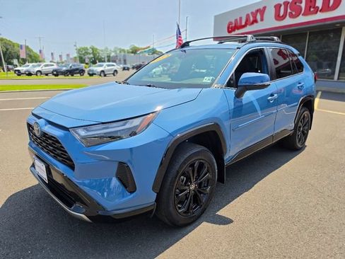 Used 2023 Toyota RAV4 SE w/ Convenience Package AWD/4WD image 3
