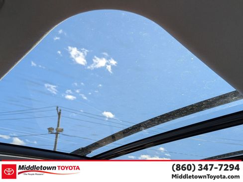 Used 2023 Toyota Highlander Platinum AWD/4WD image 28