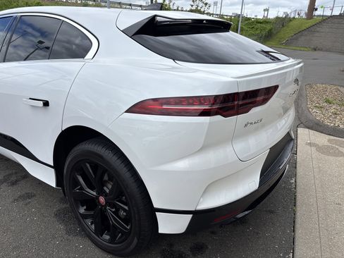 Used 2023 Jaguar I-PACE HSE AWD/4WD image 15