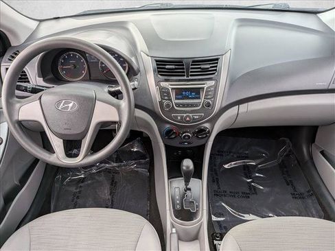Used 2016 Hyundai Accent SE FWD image 16