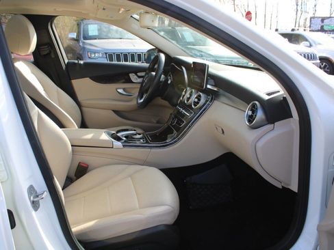 Used 2016 Mercedes-Benz C 300 4MATIC Sedan image 30