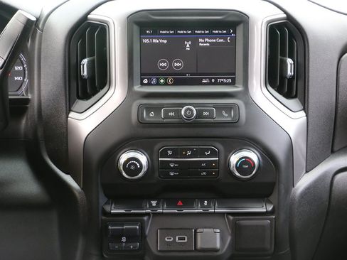 Used 2023 GMC Sierra 3500 Pro w/ Convenience Package AWD/4WD image 14