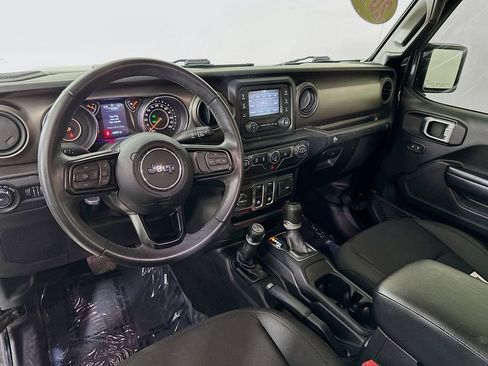 Certified 2019 Jeep Wrangler Sport image 29