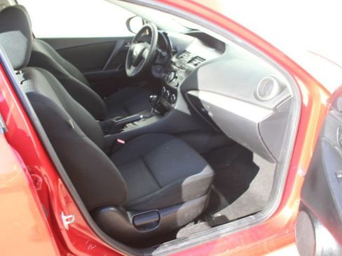 Used 2013 MAZDA MAZDA3 i Touring image 35