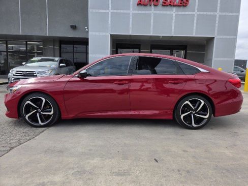 Used 2022 Honda Accord Sport image 9
