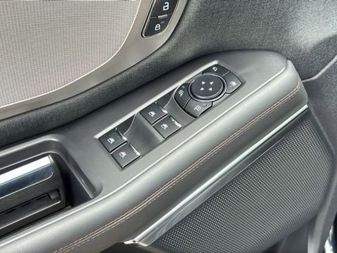 New 2025 Ford Expedition Active image 13