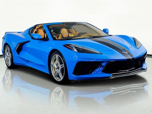 Used 2020 Chevrolet Corvette Stingray Premium Cpe w/ 3LT Preferred Equipment Group RWD image 5
