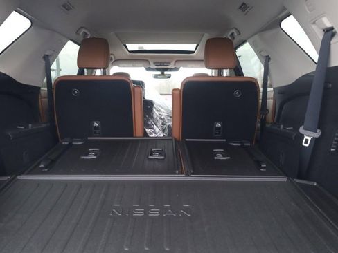 New 2026 Nissan Pathfinder Platinum image 27