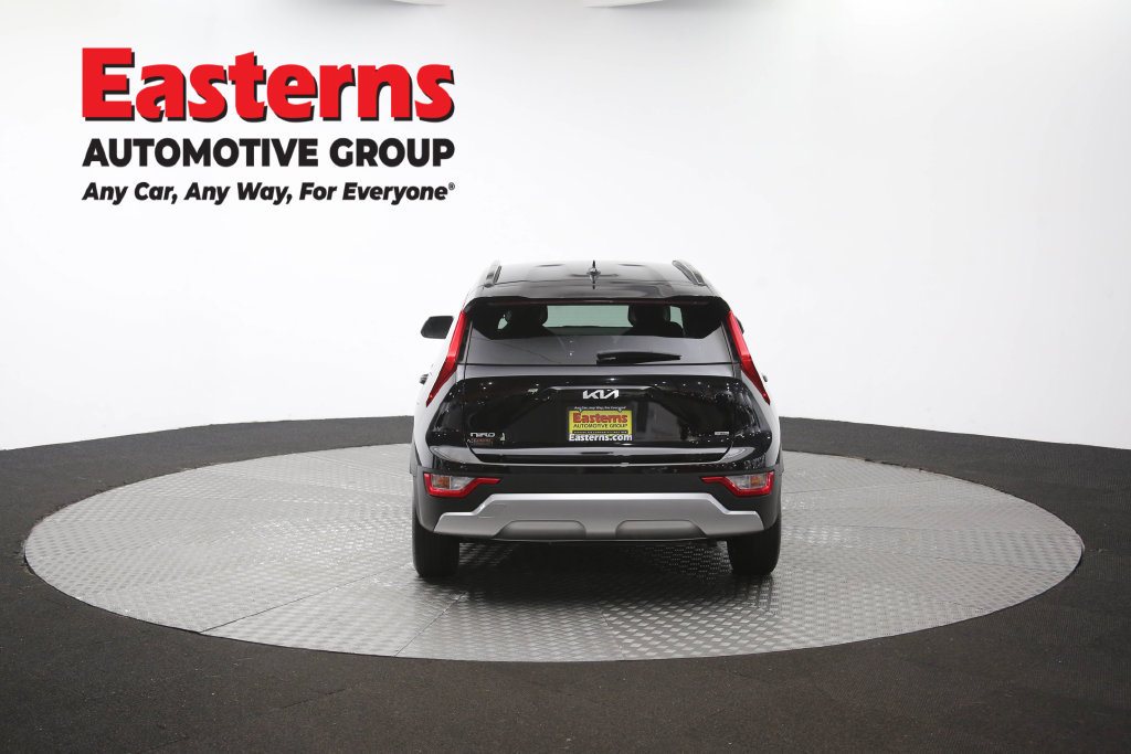 Used 2024 Kia Niro LX FWD image 36