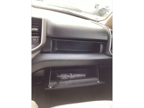Used 2020 RAM 1500 Big Horn AWD/4WD image 29