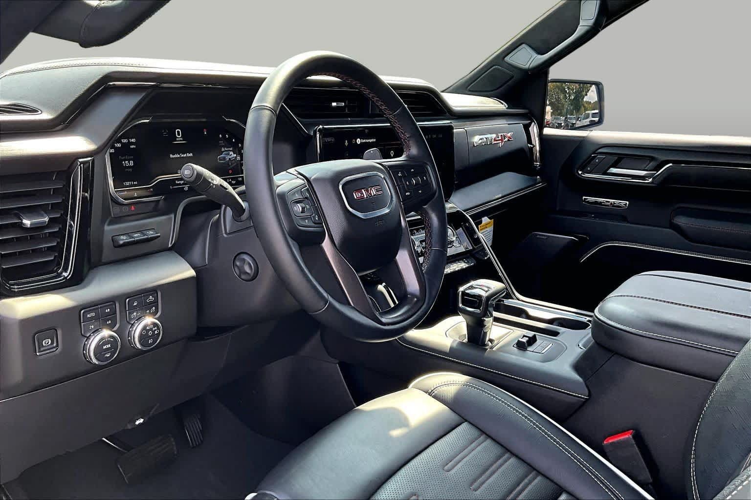 Used 2025 GMC Sierra 1500 AT4X AWD/4WD image 17