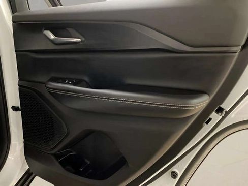 Used 2024 Jeep Grand Cherokee Laredo RWD image 64