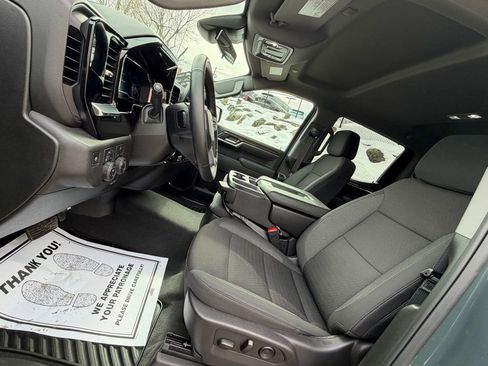 Used 2025 Chevrolet Silverado 1500 LT image 12