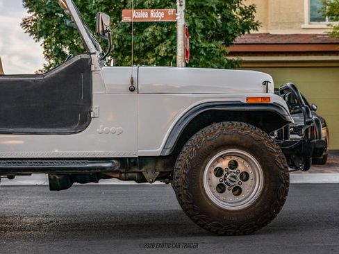 Used 1986 Jeep CJ 7 image 11