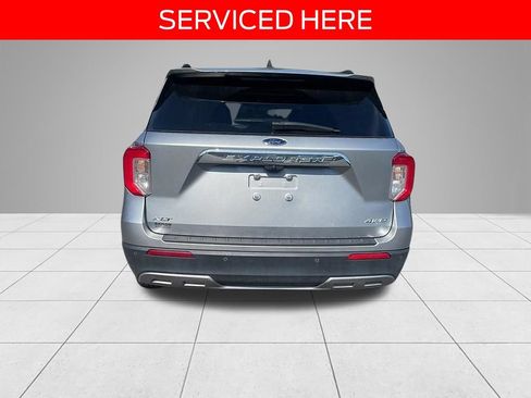 Certified 2023 Ford Explorer XLT w/ Equipment Group 202A AWD/4WD image 4