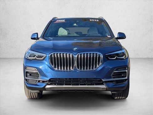 Used 2023 BMW X5 sDrive40i w/ Parking Assistance Package image 2