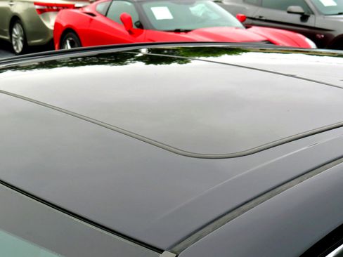 Used 2021 Toyota Camry XLE image 12