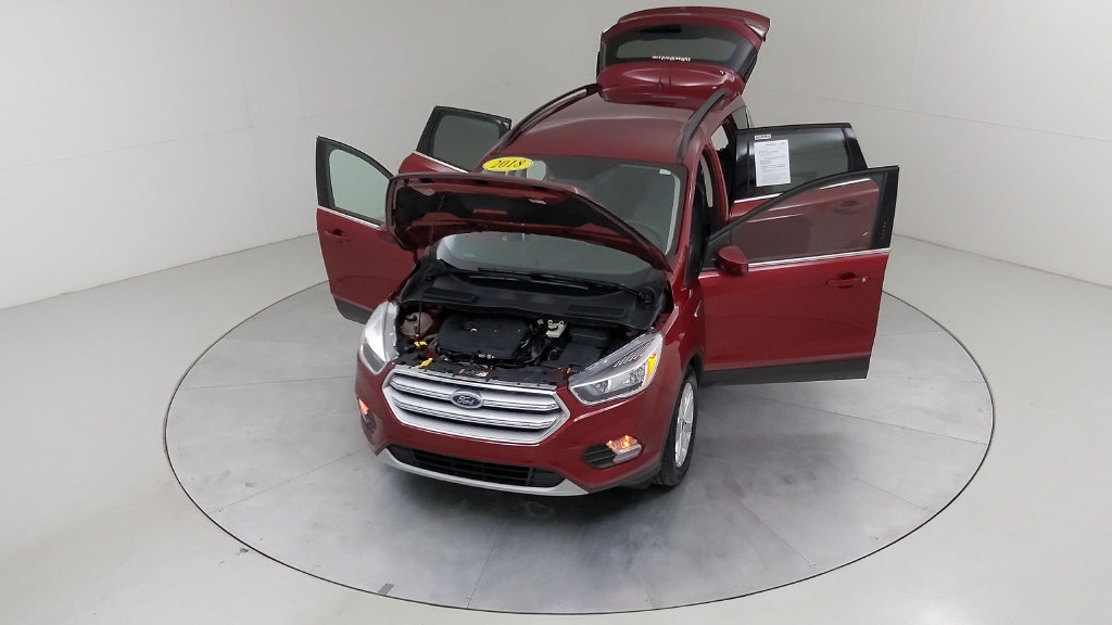 Certified 2018 Ford Escape SE FWD image 42