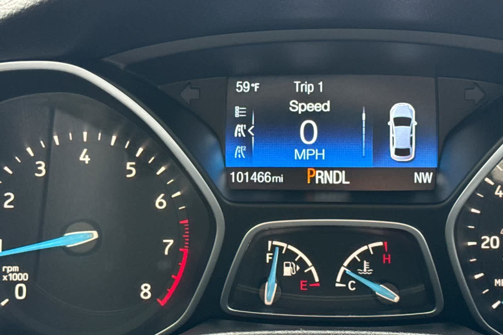 Used 2018 Ford Focus SE w/ Cold Weather Package FWD image 23