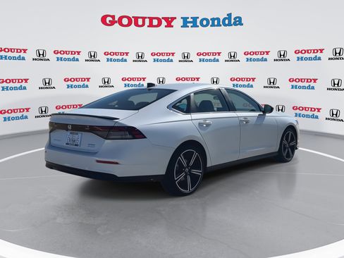 Certified 2025 Honda Accord Sport image 8