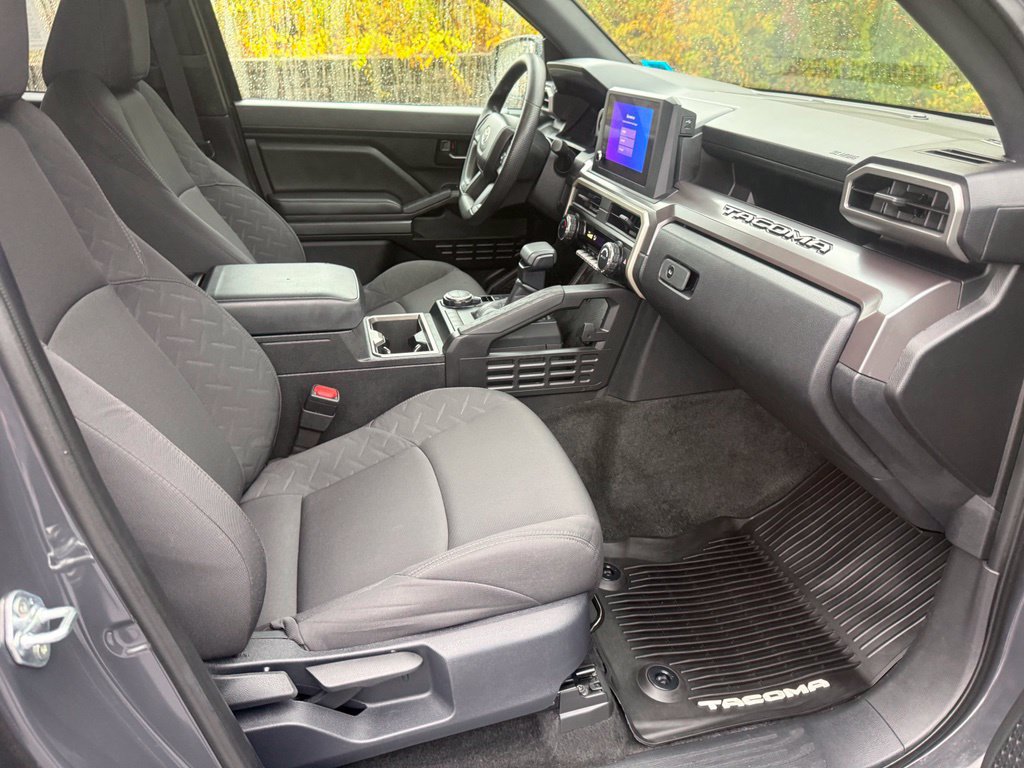 Used 2024 Toyota Tacoma SR5 AWD/4WD image 22