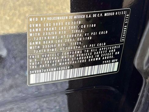 Used 2022 Volkswagen Tiguan SE R-Line image 20