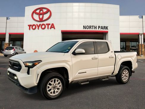 Used 2024 Toyota Tacoma SR5 image 1