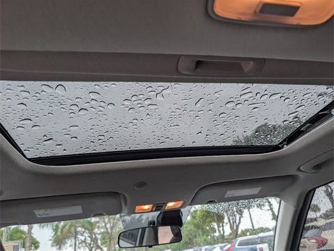 Used 2023 Hyundai Venue SEL w/ Cargo Package image 9