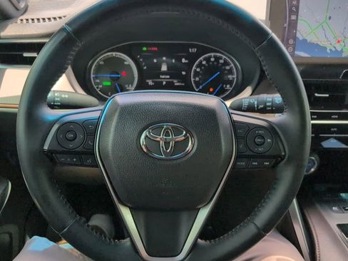 Used 2021 Toyota Venza Limited AWD/4WD image 16