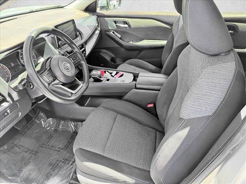Used 2021 Nissan Rogue SV FWD image 9