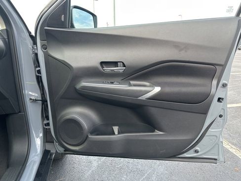 Used 2023 Nissan Kicks SV image 10