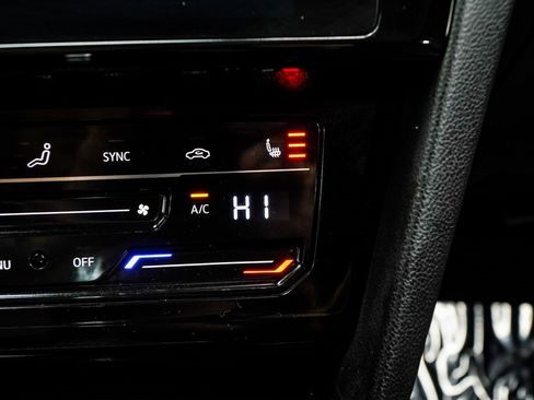 Used 2023 Volkswagen Arteon SEL image 24