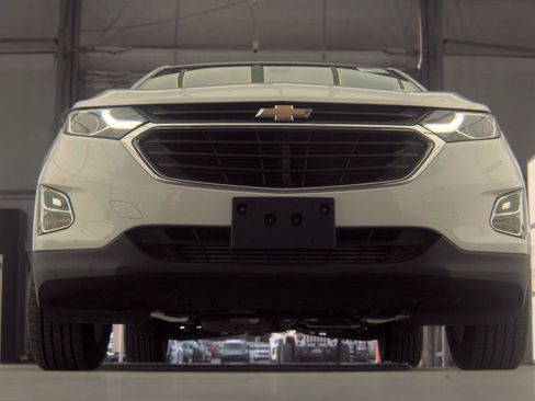 Used 2020 Chevrolet Equinox LS AWD/4WD image 7