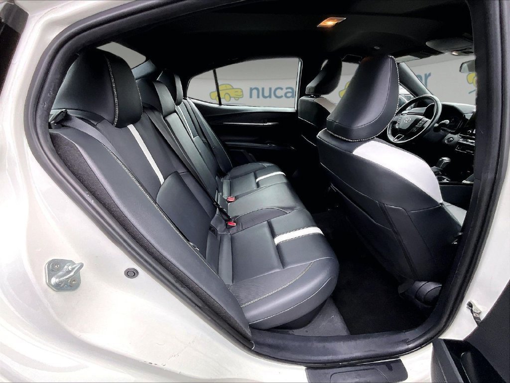 Used 2025 Toyota Camry SE FWD image 16