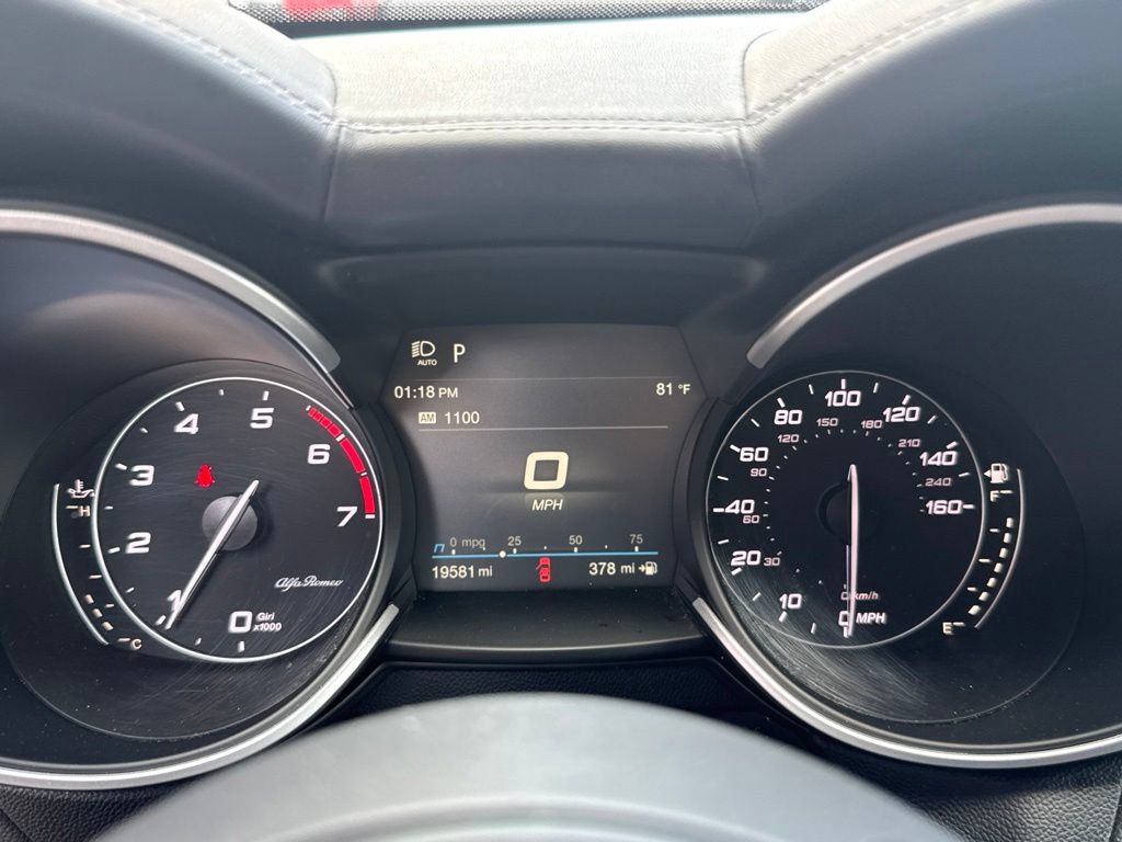 Used 2023 Alfa Romeo Stelvio Ti AWD/4WD image 40