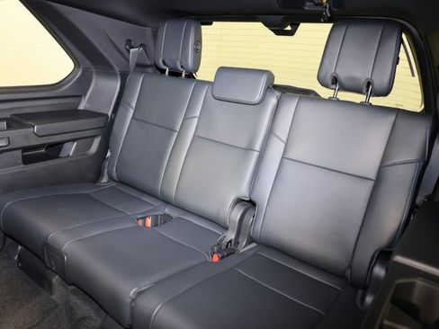 Used 2025 Toyota Sequoia Platinum image 12
