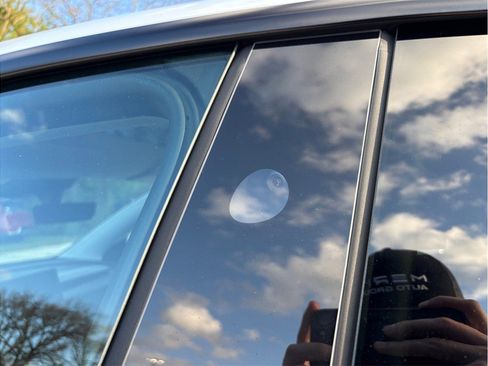 Used 2026 Tesla Model Y Long Range image 16