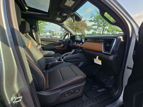 New 2026 GMC Canyon AT4 w/ Technology Plus Package AWD/4WD image 30